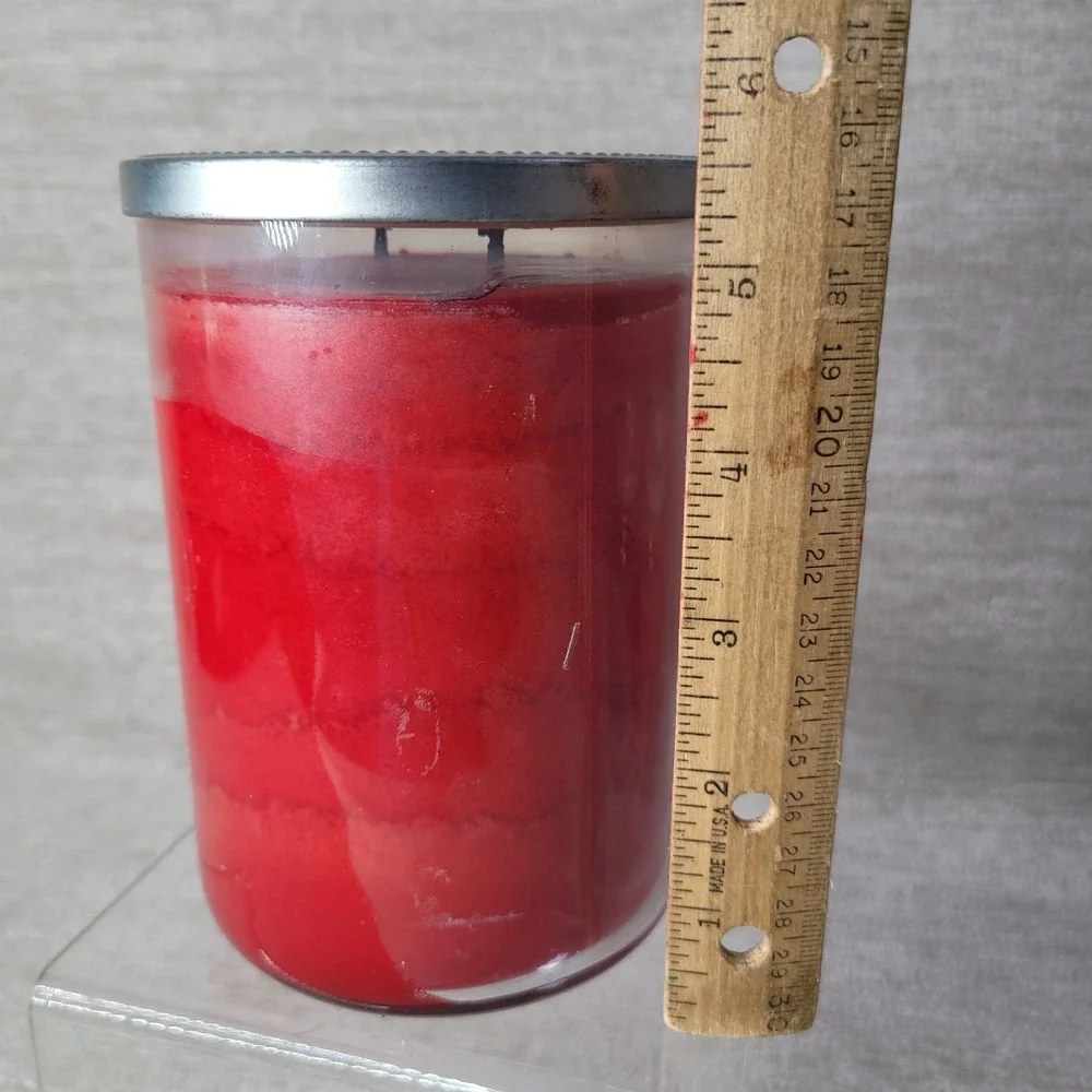 Yankee Candle SPARKLING CINNAMON 22 OZ Large‎ 2 Wicks Red Candle Burned Once